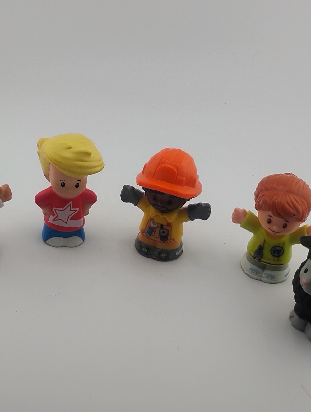 Yellow and Orange Farm Figure Toy Set with Black Sheep - Kids Toys